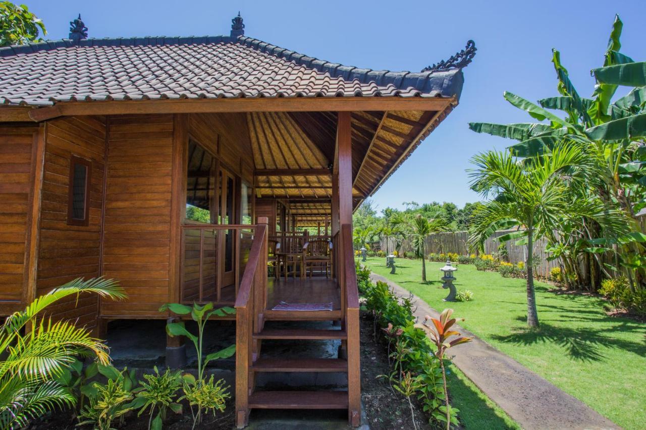 Samanta Huts Hotel Lembongan Exterior photo